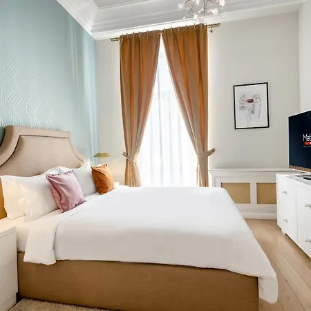 Aparthotel Matisse Old Town 4*