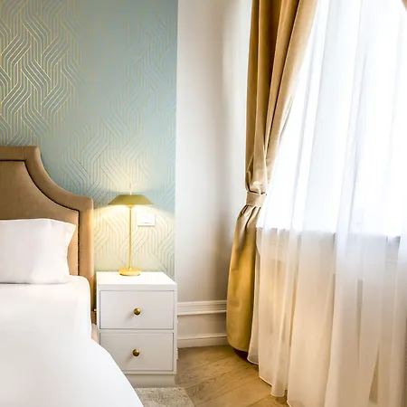 Ξενοδοχείο με διαμερίσματα Matisse Old Town 4*