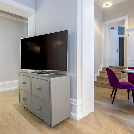 Matisse Old Town Aparthotel 4*