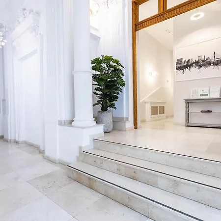 Matisse Old Town Apartmanhotel