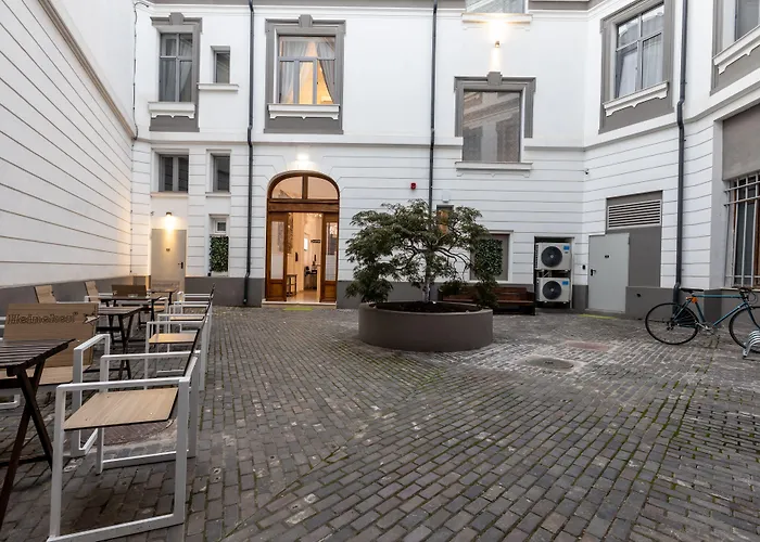 Matisse Old Town Bucureşti