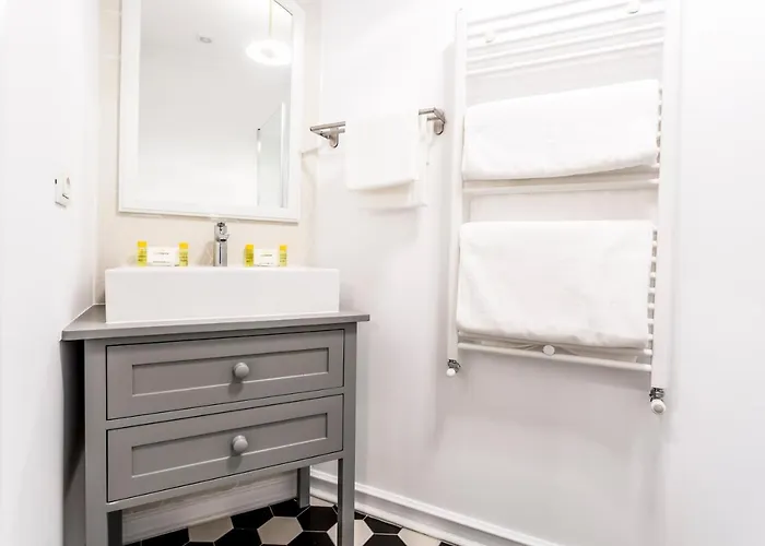 Matisse Old Town Bucureşti