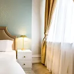מלון דירות Matisse Old Town 4*