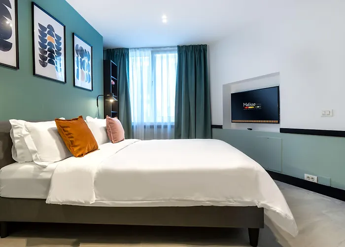 Matisse Old Town Апарт-отель 4*